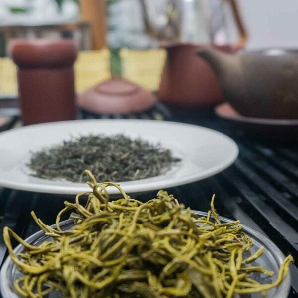 TRAVINA 太原 Moc Cau 特级绿茶 — 散茶细节