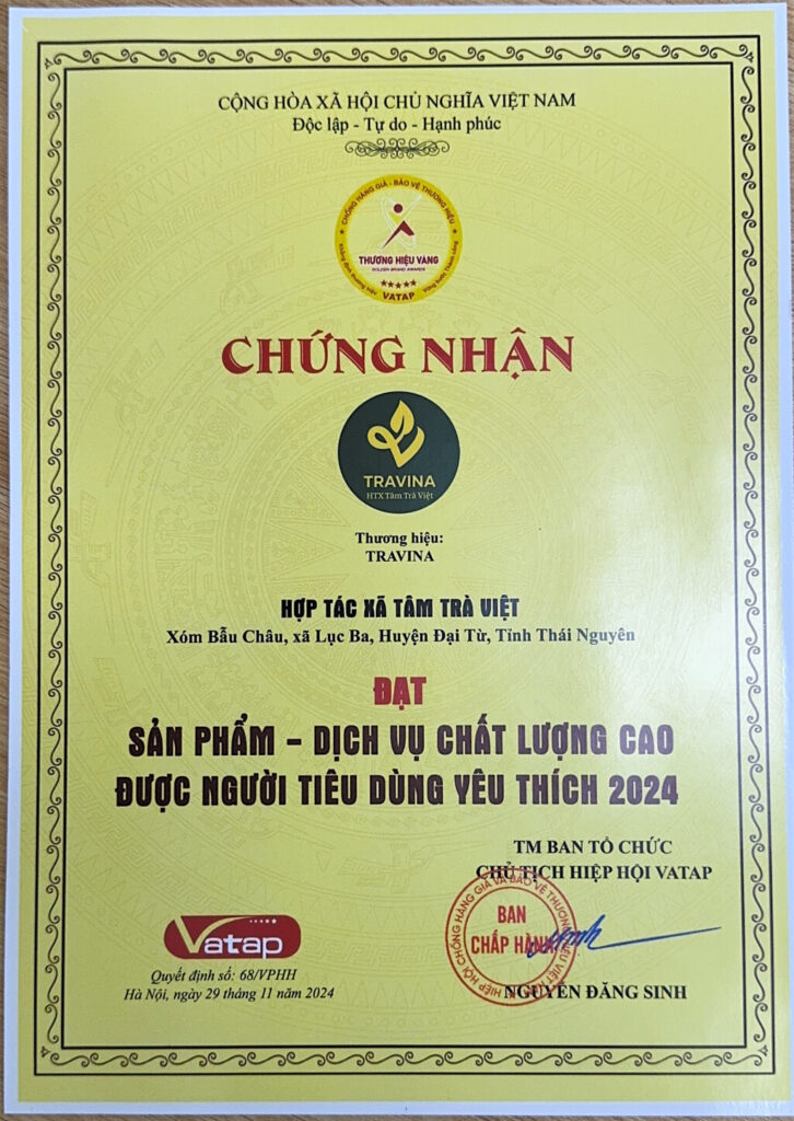 VATAP 证书:2024 年消费者青睐的高质量产品与服务,授予 Tam Tra Viet 合作社的 TRAVINA 品牌