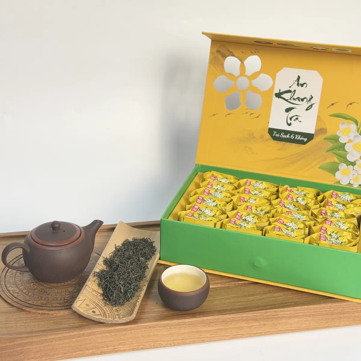 An Khang Needle Tea Gift Box – brewed in a zisha teapot