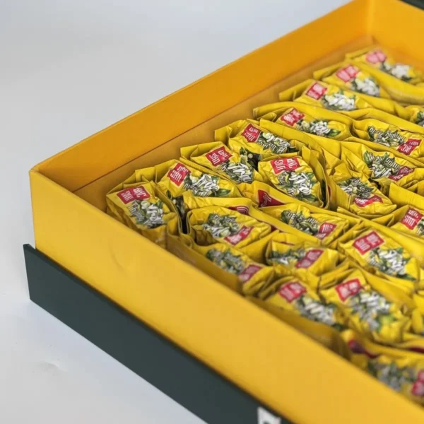 Tam Tra Van Loc Gift Set – box opened