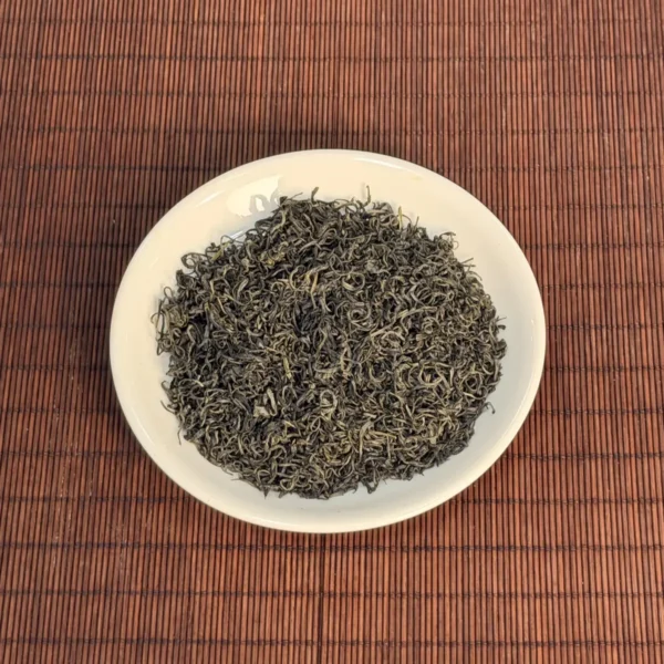 Tam Tra Van Loc Gift Set – dry tea leaves